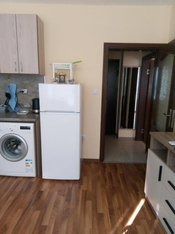Appartement Cozy Apartament Naydenov à Burgas Extérieur photo